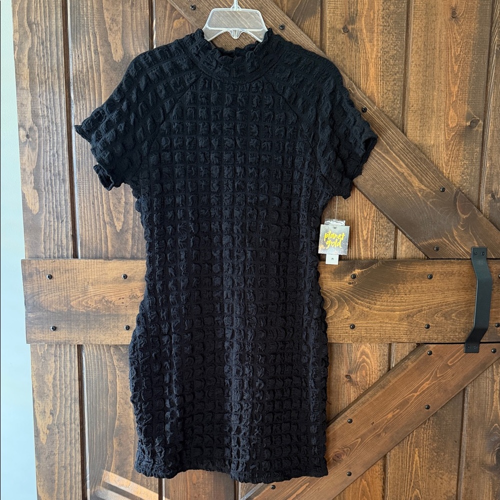 Planet Gold Black Textured Mini Dress L P2P 18 1/2” w/stretch21 1/2” Length: 35”